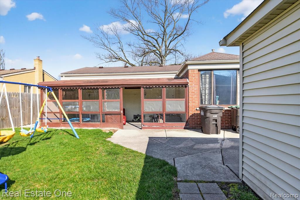 8062 Campbell Street, Taylor, MI 48180 — Photo 29