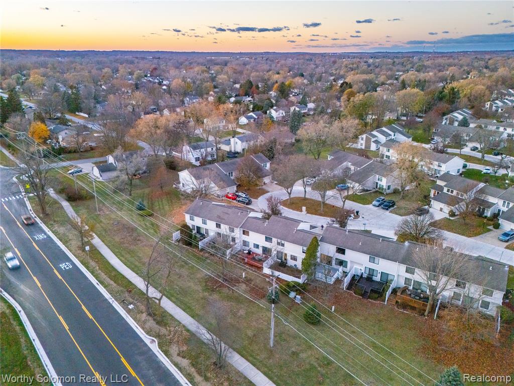 22415 Cranbrooke Drive, Novi, MI — Photo 38