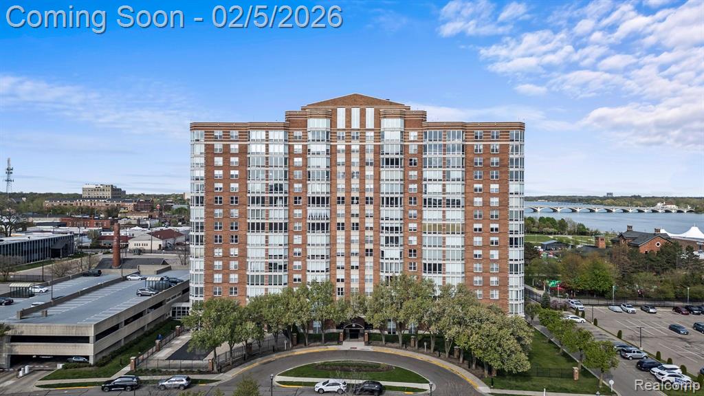 250 E HARBORTOWN Drive, 1405, Detroit, MI 48207 — Photo 2
