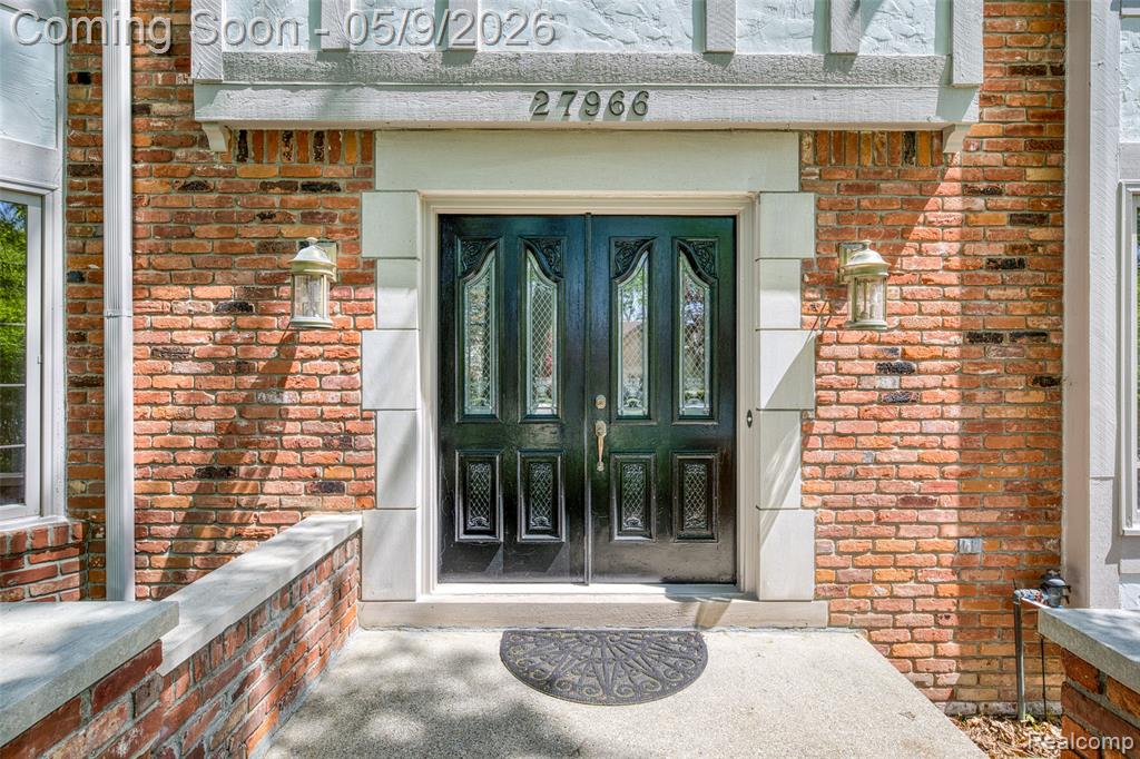 27966 Trailwood Court, Farmington, MI 48331 — Photo 9