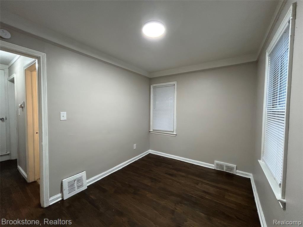 7243 Dacosta, Redford, MI 48239 — Photo 9