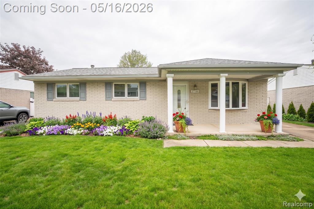 27188 Weddel Avenue, Brownstown, MI 48183