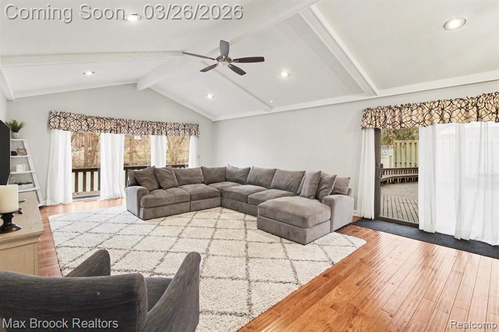 2261 Avondale Street, Sylvan Lake, MI 48320 — Photo 10