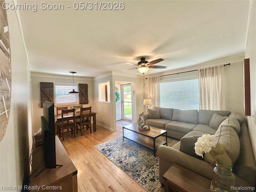9611 Deering Street, Livonia, MI 48150 — Photo 5