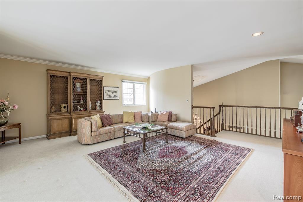 7252 Autumn Hill Drive, West Bloomfield, MI 48323 — Photo 45