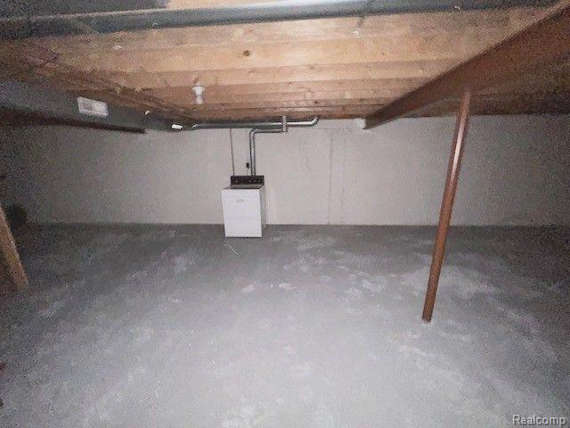 618 PERRY CREEK Drive, Grand Blanc, MI 48439 — Photo 16
