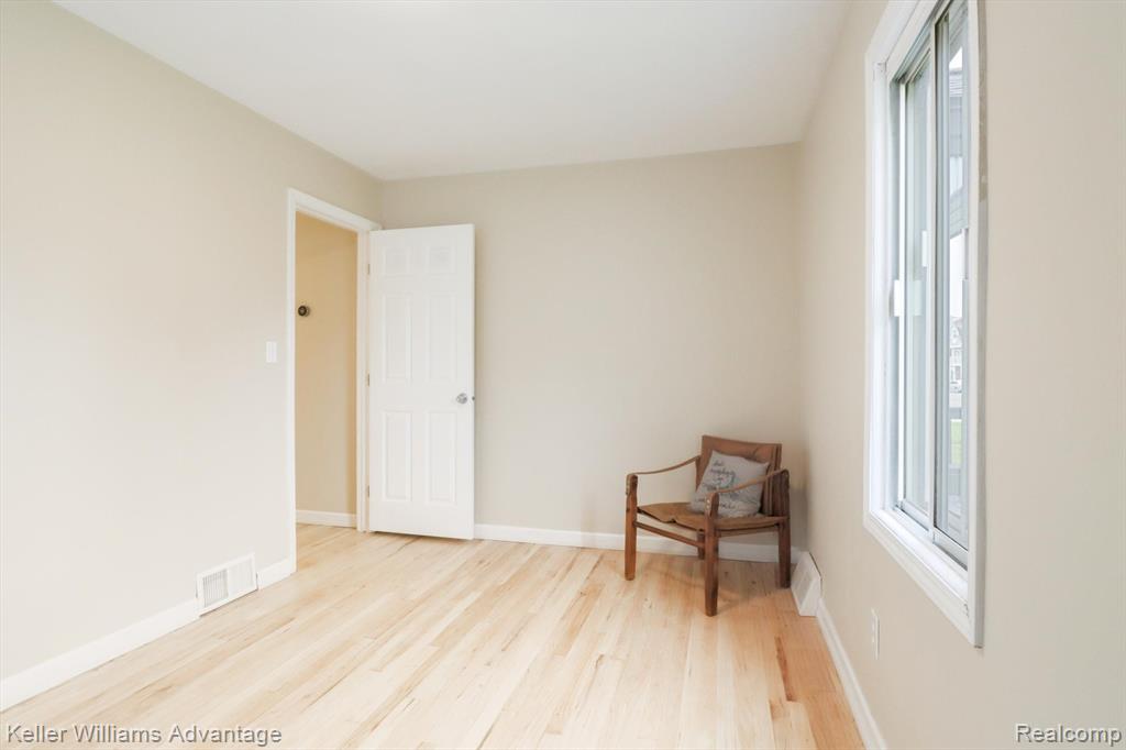 434 E WOODWARD HEIGHTS Boulevard, Hazel Park, MI 48030 — Photo 19