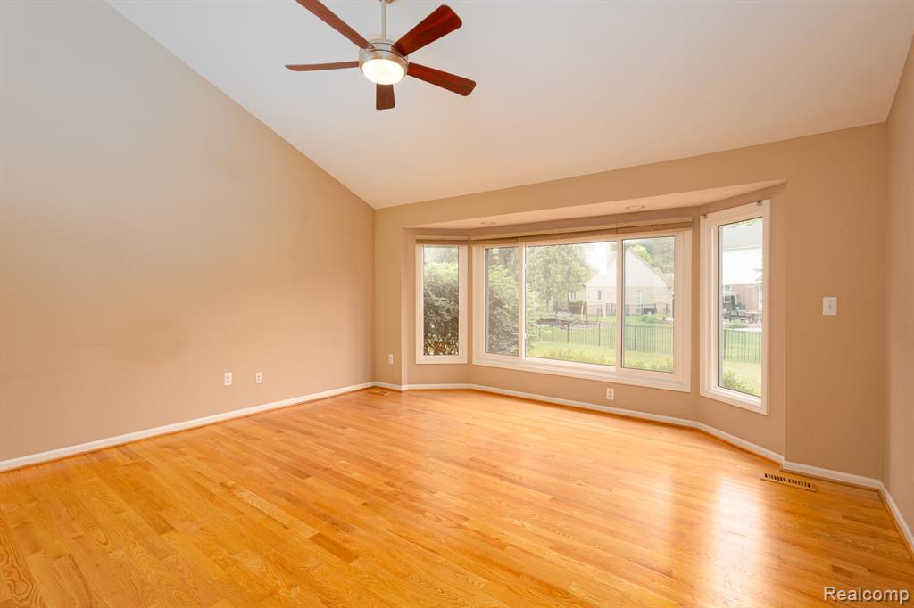 47248 Malburg Way Drive, Macomb, MI 48044 — Photo 33