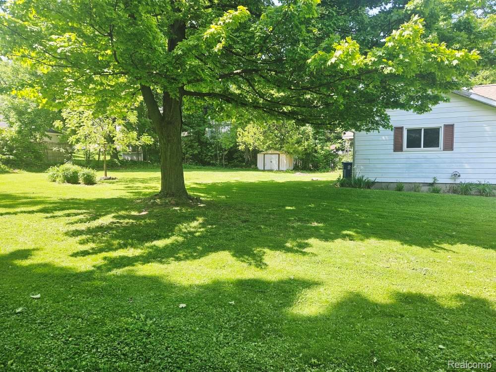 6218 TREND Street, Mayville Vlg, MI 48744 — Photo 3