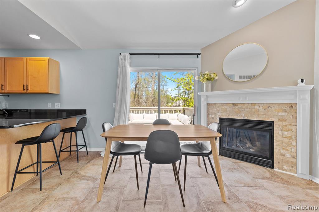 6101 Maple Trail, Grand Blanc, MI 48439 — Photo 8