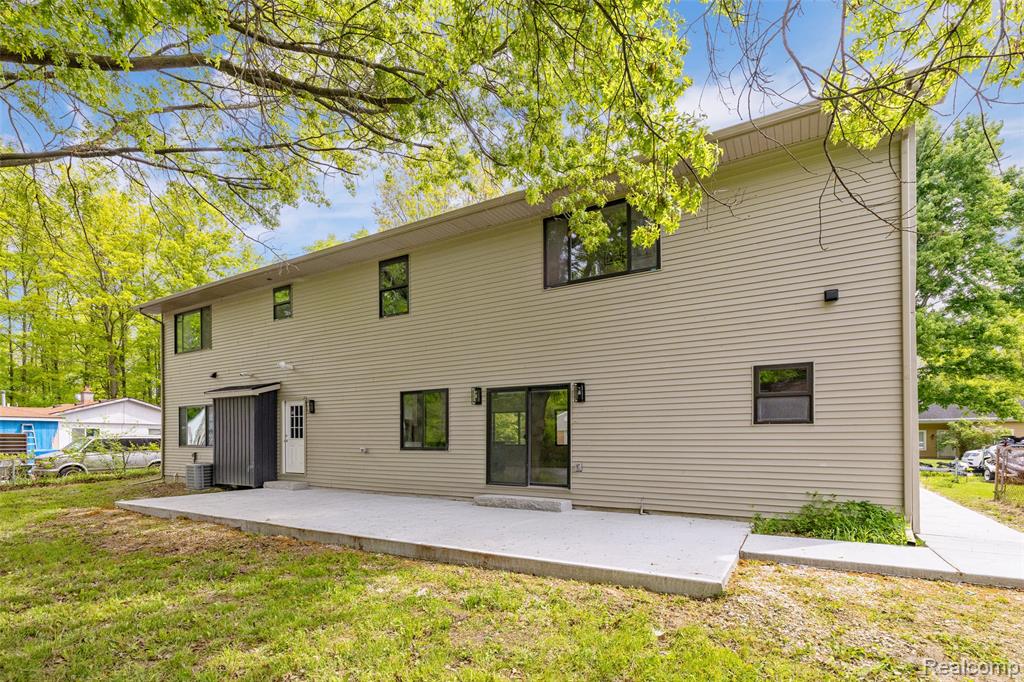 7598 Lake Park Avenue, Ira, MI — Photo 53