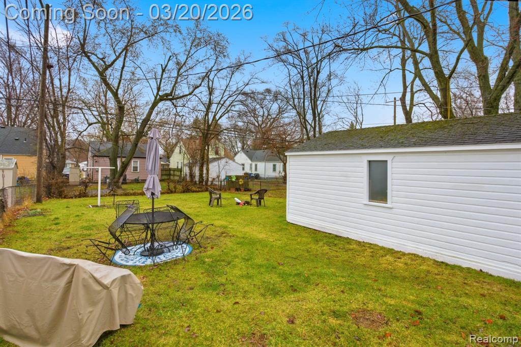 17630 Brady, Redford, MI 48240 — Photo 30