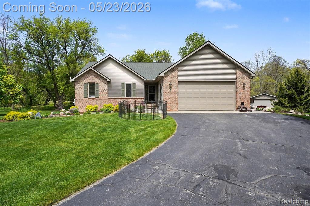 9268 Erin Court, Davisburg, MI 48350 — Photo 2
