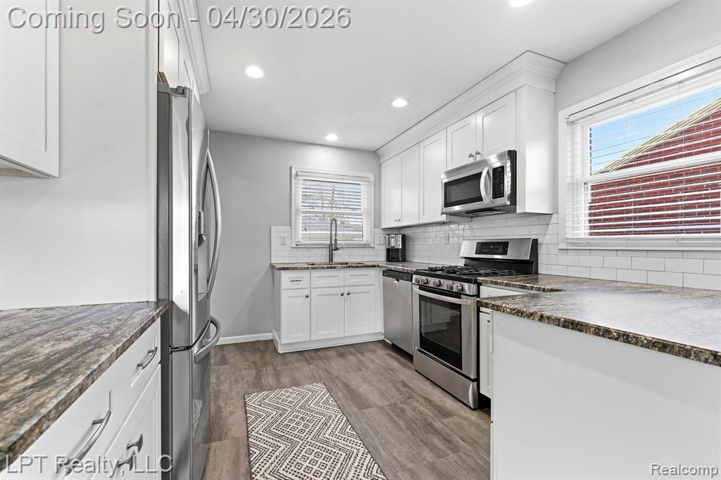 8439 Louise Avenue, Allen Park, MI 48101 — Photo 6