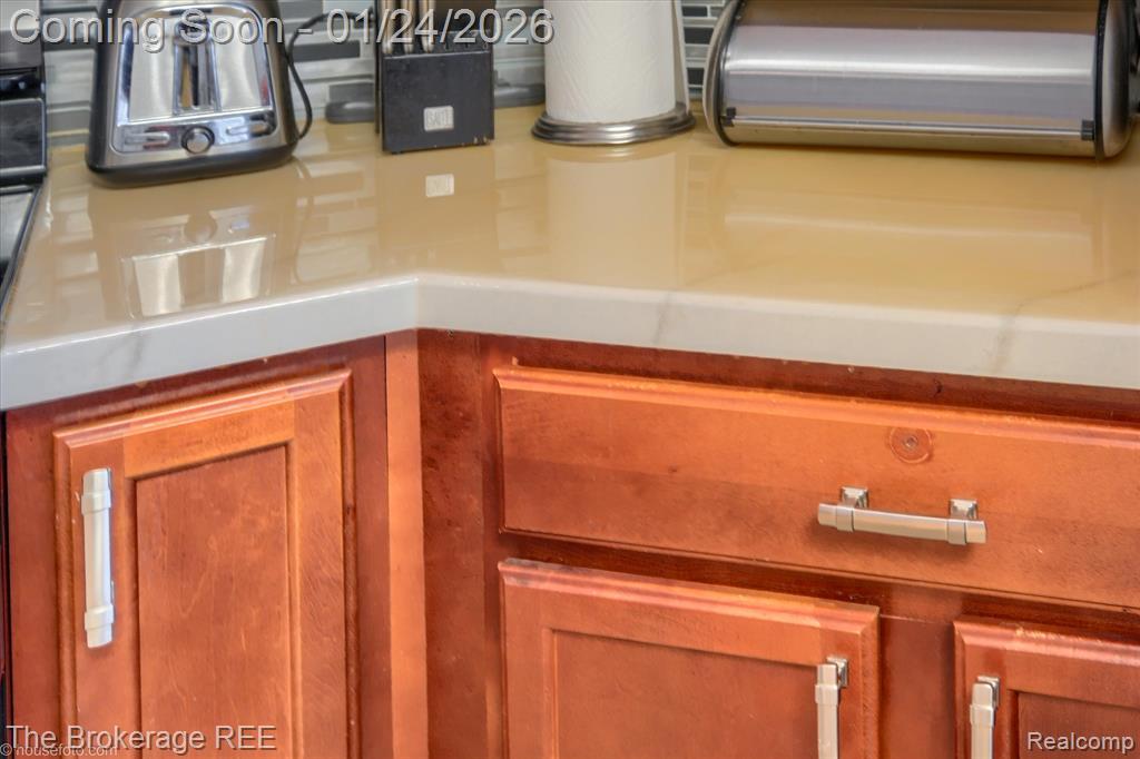 7095 Woods West Drive, Flushing, MI 48433 — Photo 30