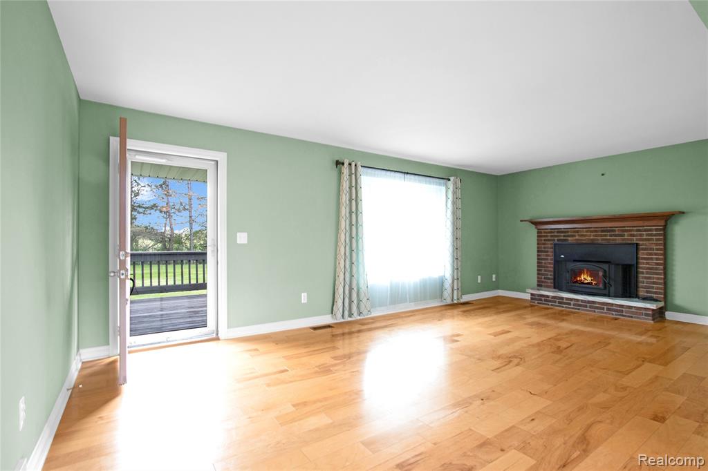 9093 Jordan Road, Grand Blanc, MI 48439 — Photo 27