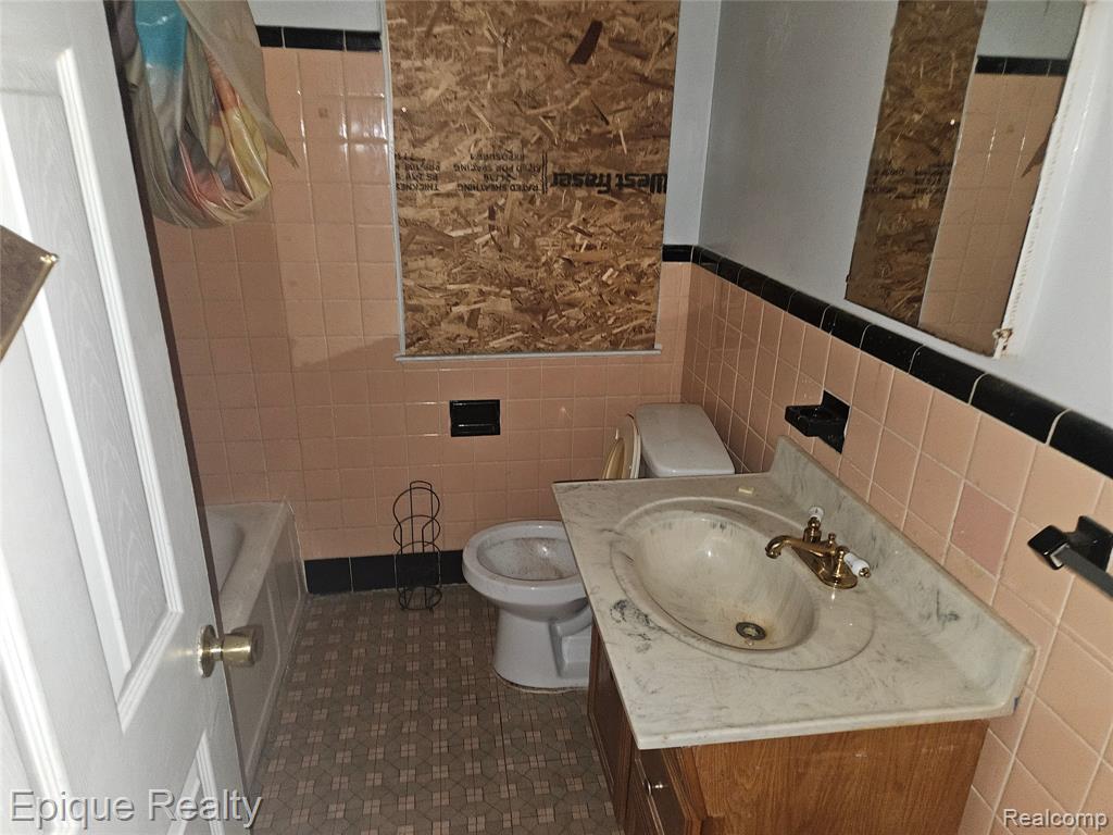 6166 Farmbrook Street, Detroit, MI 48224 — Photo 15