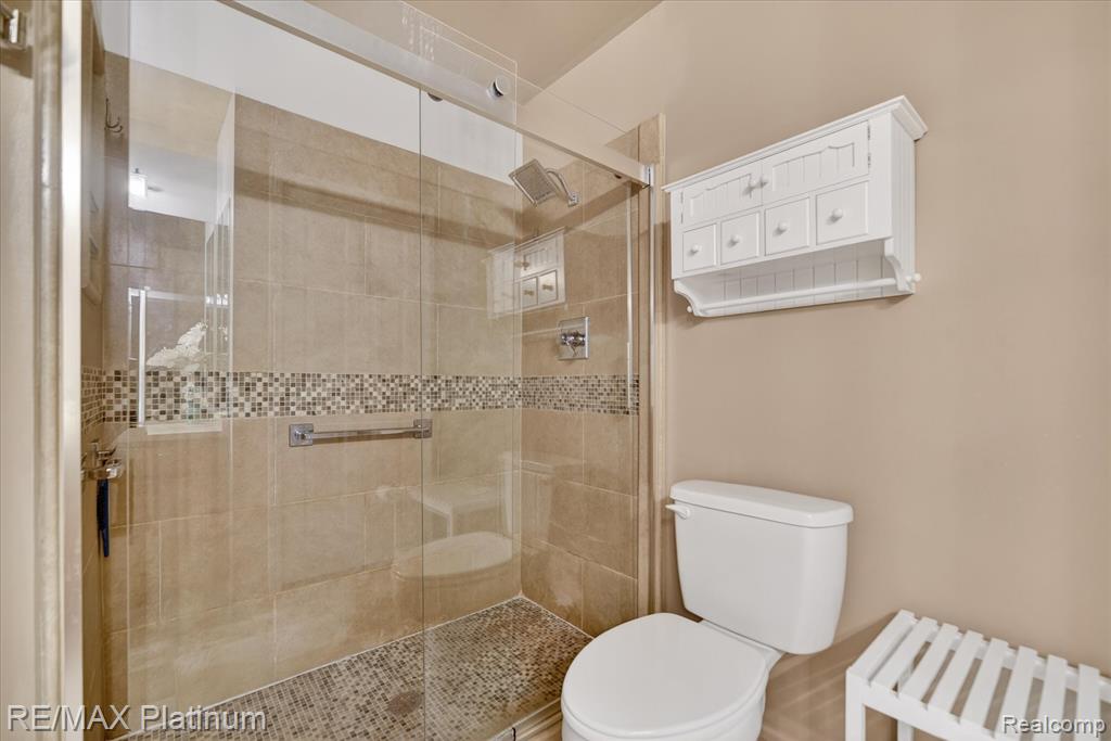 728 Griswold Street, Howell, MI 48843 — Photo 18