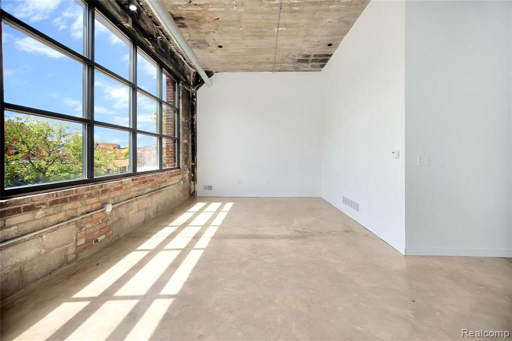 470 BRAINARD Street, Detroit, MI 48201 — Photo 21