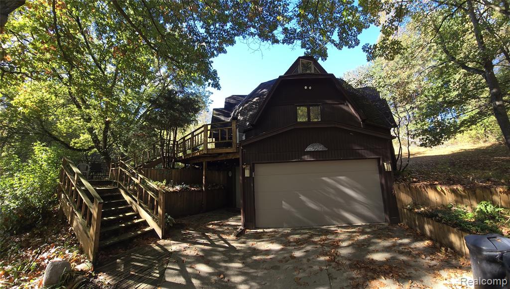 1045 Bald Eagle Lake Road, Ortonville, MI 48462