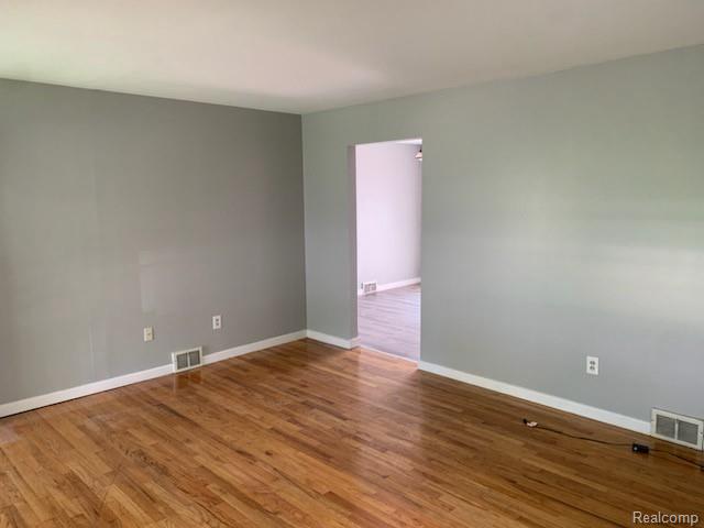 932 Amelia Avenue, Royal Oak, MI 48073 — Photo 7