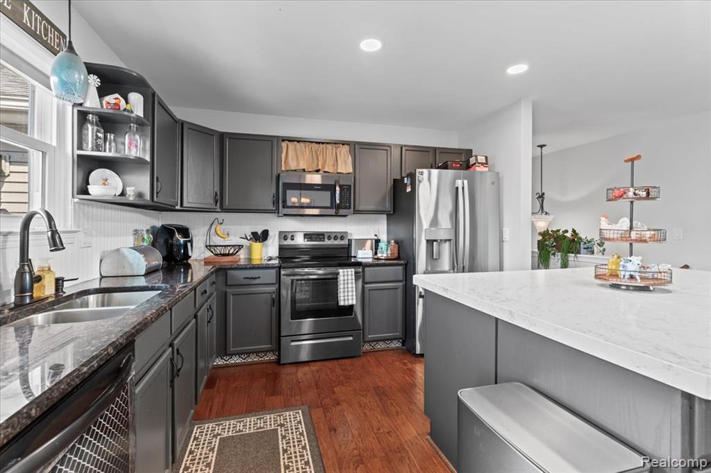9327 Huron Park Drive, Brighton, MI 48116 — Photo 14