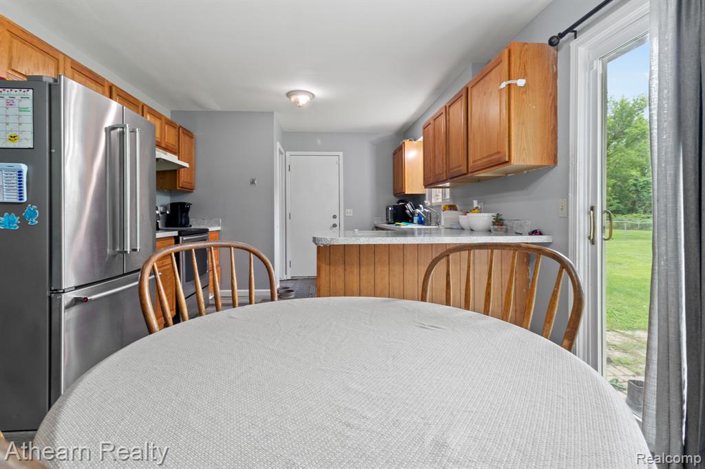 7156 Sharp Road, Swartz Creek, MI 48473 — Photo 18