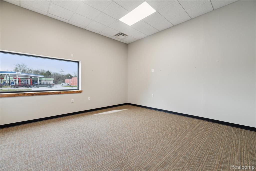 920 E GRAND RIVER Avenue, Howell, MI 48843 — Photo 20