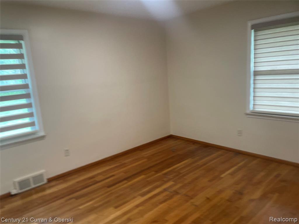 621 Crescent Drive, Dearborn, MI 48124 — Photo 13