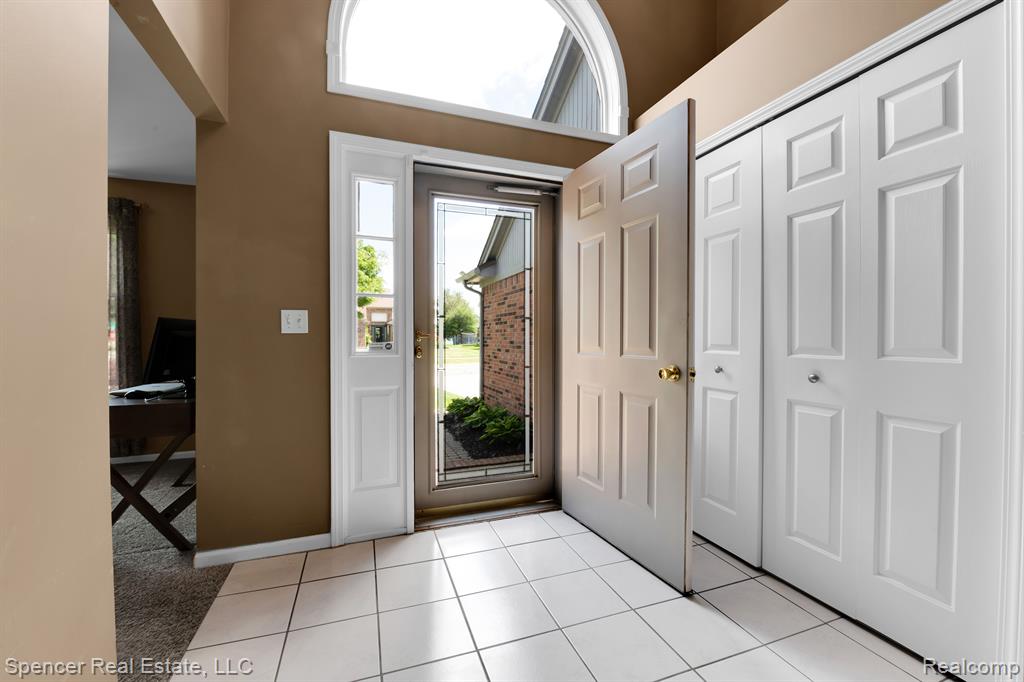 600 TURNBULL Street, Lapeer, MI 48446 — Photo 4
