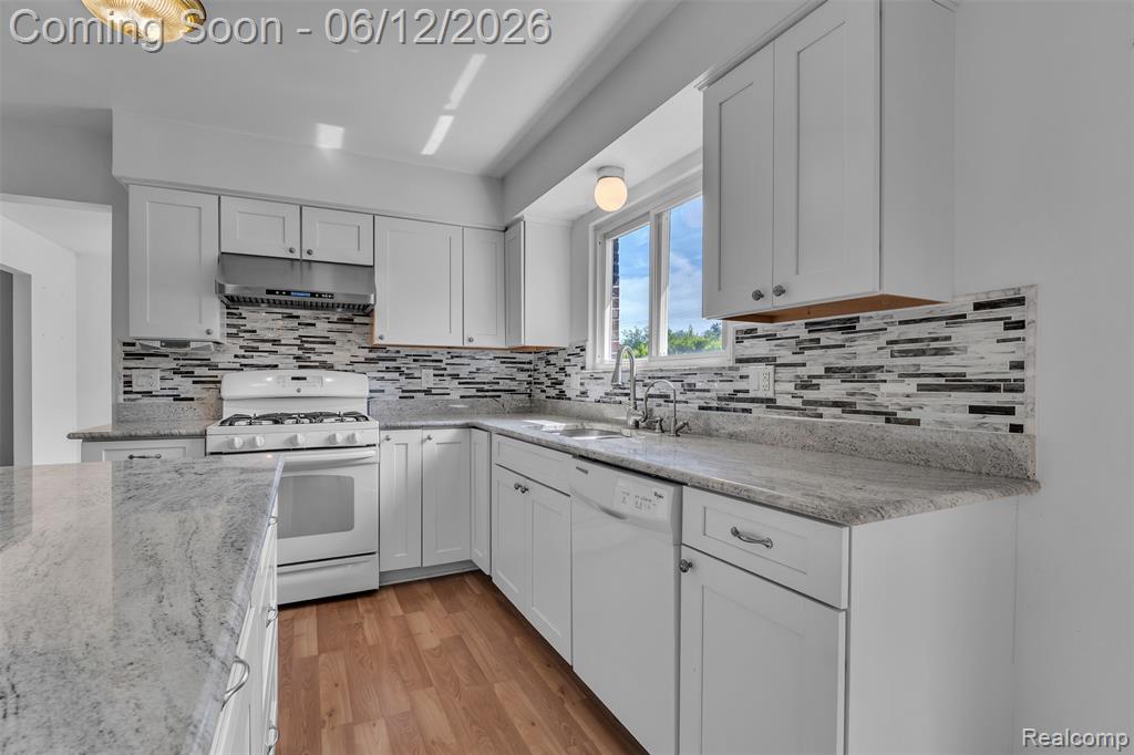 7000 Woonsocket Street, Canton, MI 48187 — Photo 20