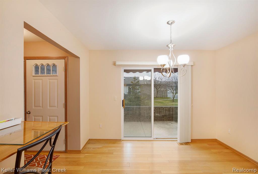 48630 SUTTON BAY, Utica, MI 48315 — Photo 7