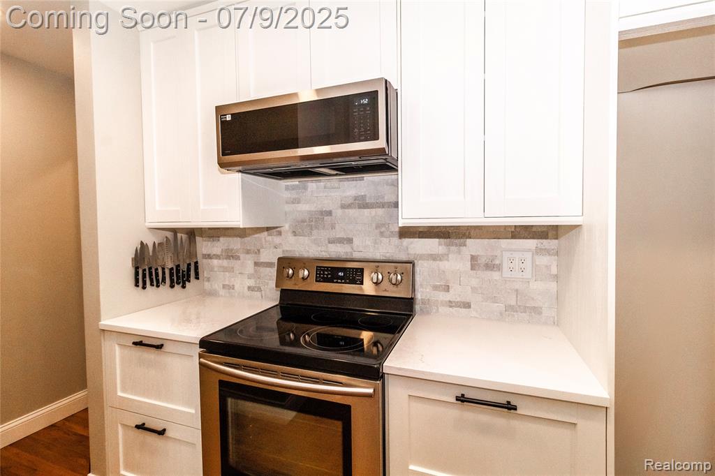 1917 Lochinvar Boulevard, Oakland, MI — Photo 4
