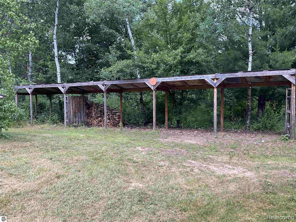 10694 Freeman Road, Mesick, MI 49668 — Photo 19
