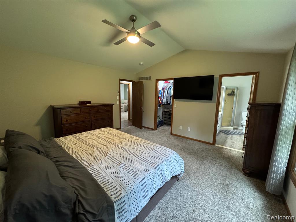 5851 Kingfisher Lane, Clarkston, MI — Photo 41