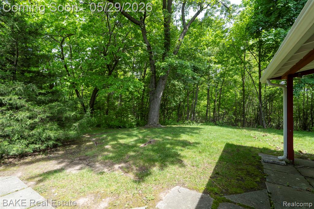 800 Parkview Drive, Plymouth, MI 48170 — Photo 9