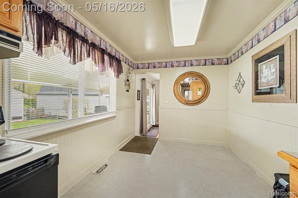 5211 Newberry Street, Wayne, MI 48184 — Photo 13