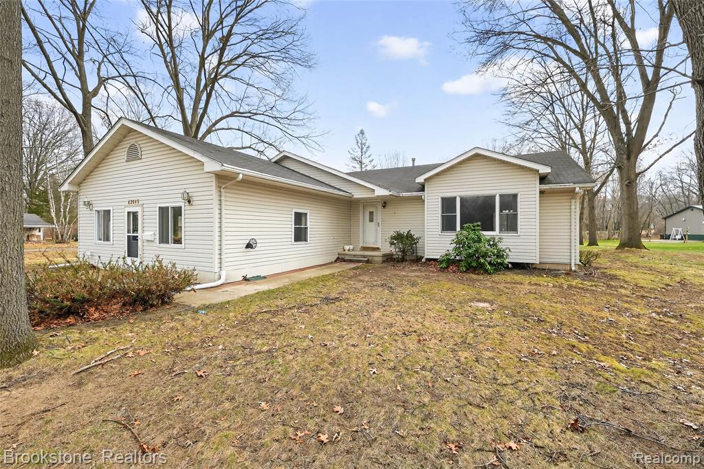 42645 Riggs Road, Van Buren, MI 48111 — Photo 4