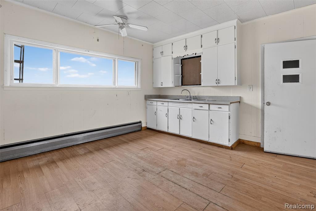 6007 Leix Road, Mayville Vlg, MI 48744 — Photo 8