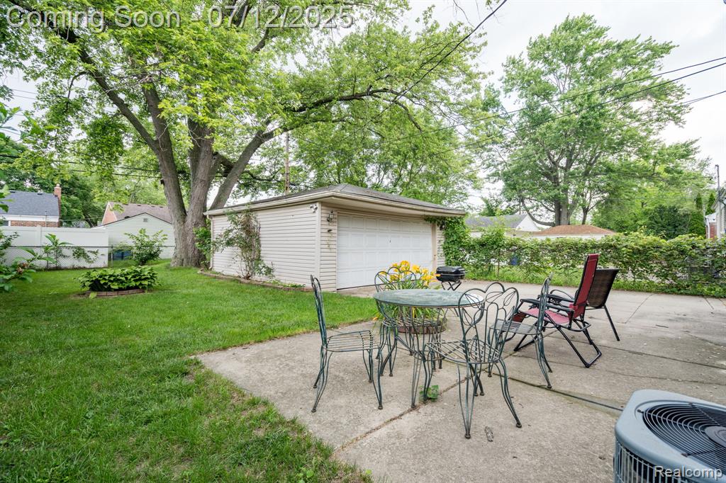 9573 Fenton, Redford, MI 48239 — Photo 25
