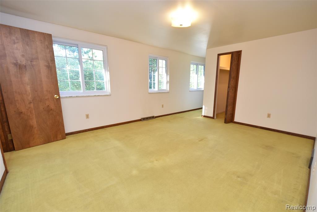 2356 Rochester Road, Leonard, MI 48367 — Photo 20