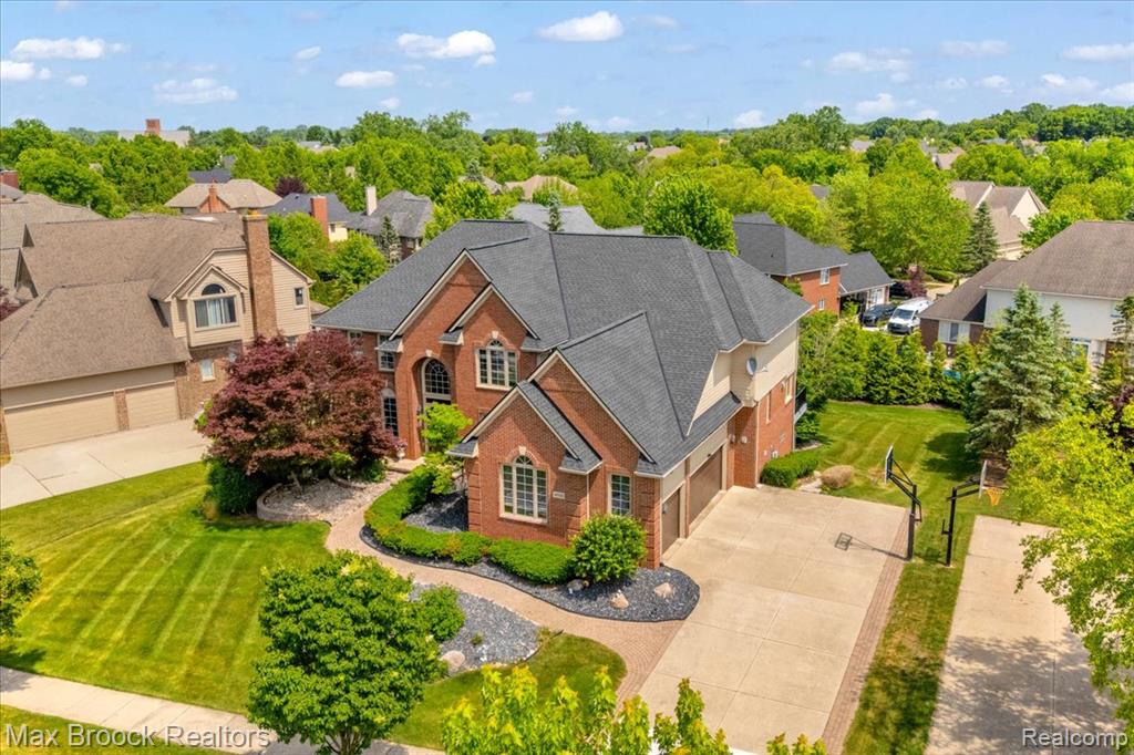 47159 Northumberland Street, Novi, MI — front exterior