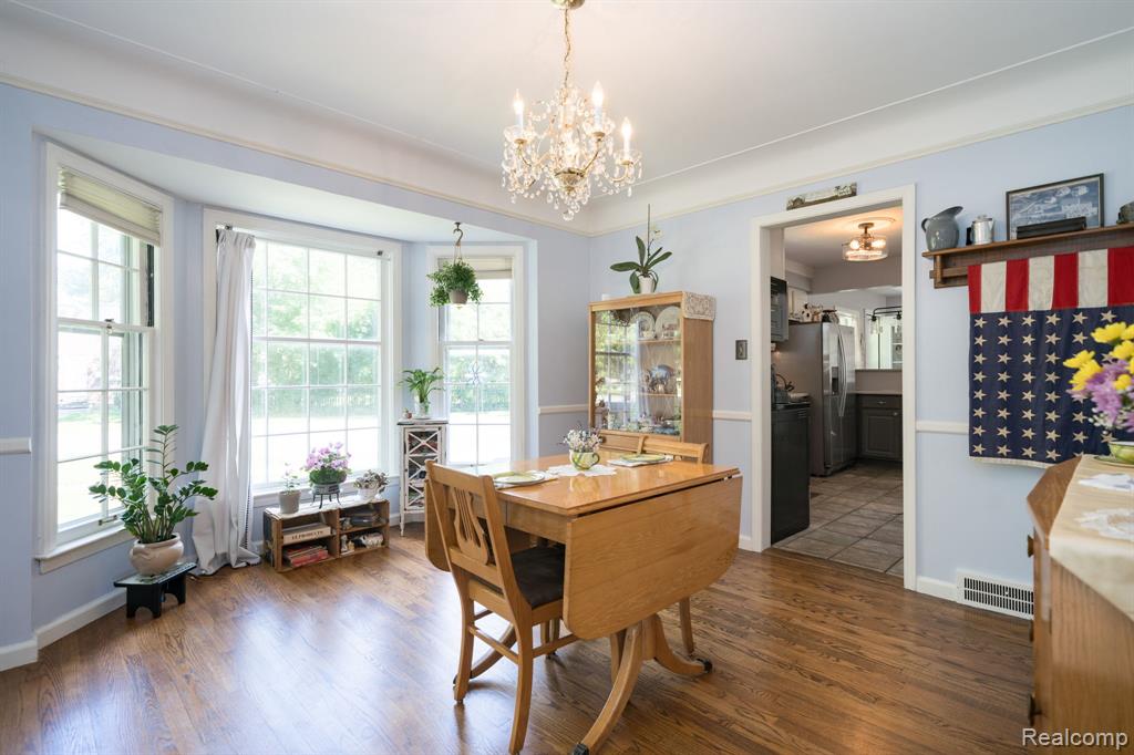 28090 Sunset Boulevard W, Lathrup Village, MI 48076 — Photo 9