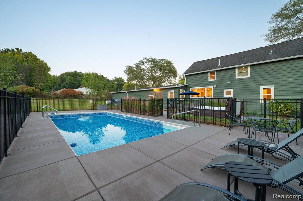 9695 Community Hall Road, Union Pier, MI 49129 — Photo 36