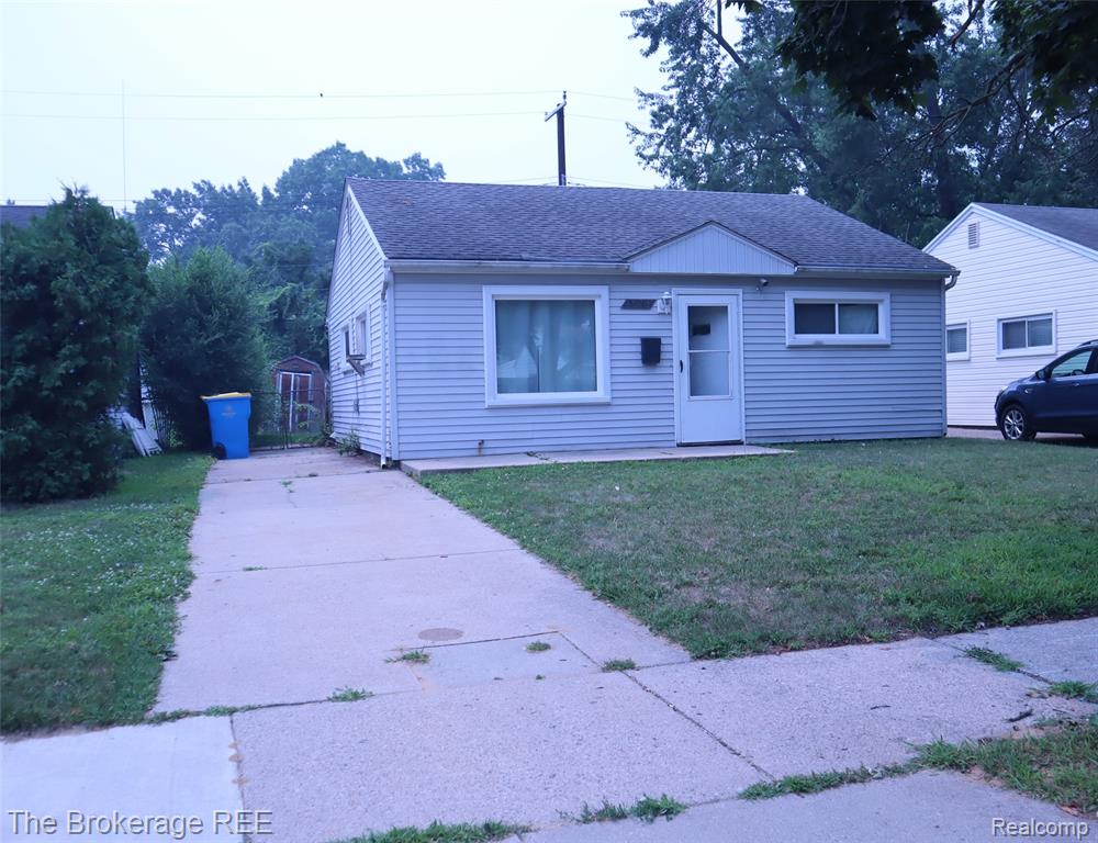 34861 John Street, Wayne, MI 48184