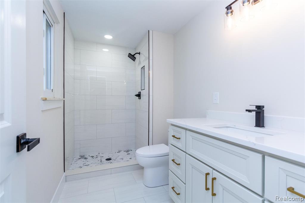 46376 Meadow Lane, Macomb, MI 48044 — Photo 20