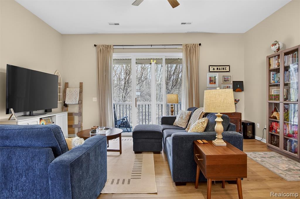 2946 Hunley Drive, Ann Arbor, MI 48105 — Photo 7