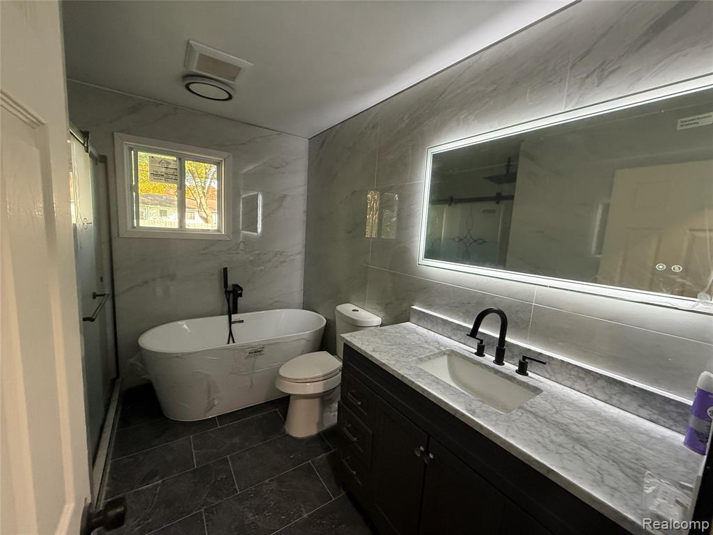 644 Meadowlawn Street, Saginaw, MI 48604 — Photo 19