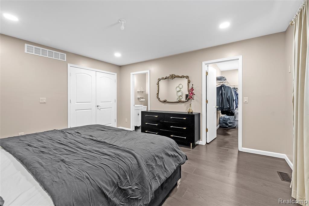 49685 Richardson Drive, Shelby Twp, MI 48315 — Photo 38