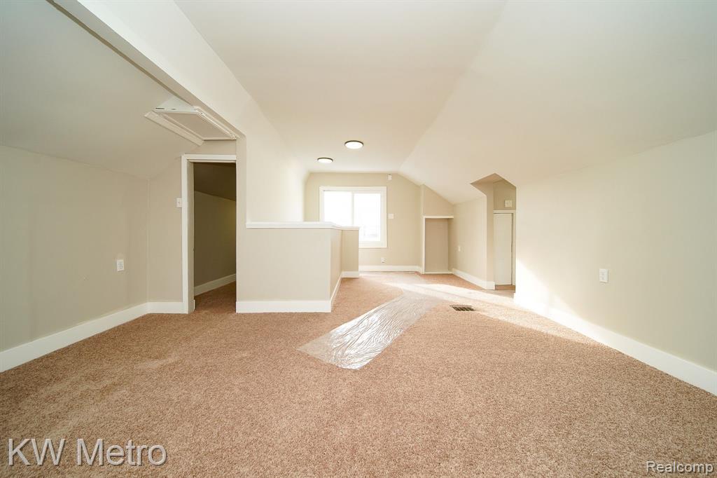 9584 AUBURN Street, Detroit, MI 48228 — Photo 11